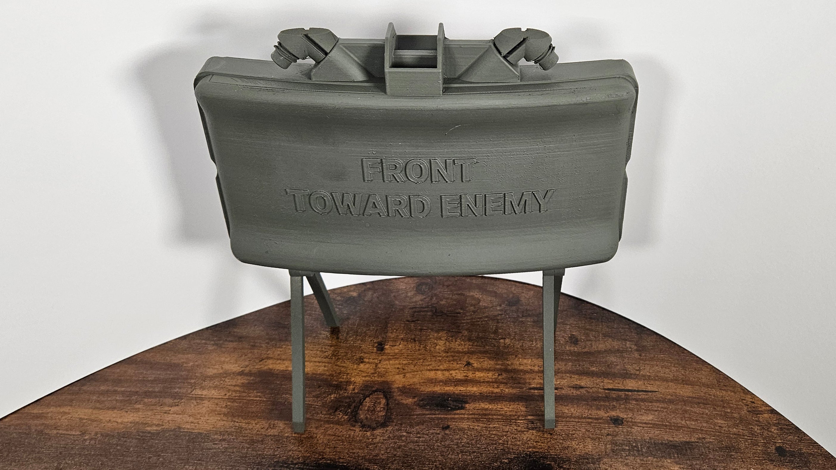 M18A1 Claymore Mine - Hand-Painted, Life-Size Military Replica
